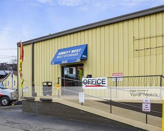 Photo 1 of Abbott West Self Storage - 3020 Charlotte Avenue, Nashville, TN