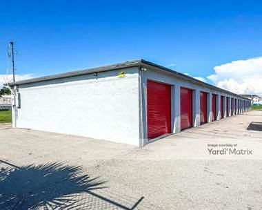 Storage Units for Rent available at 3422 Palm Avenue, Fort Myers, FL 33901