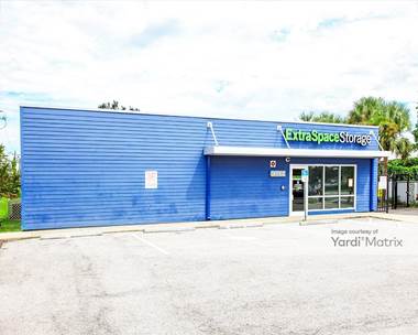 Storage Units for Rent available at 5717 14th Street West, Bradenton, FL 34207