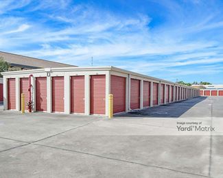 Photo 2 of Extra Space Storage - 5109 Fruitville Road, Sarasota, FL