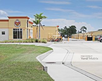 Photo 2 of Extra Space Storage - 997 Center Road, Venice, FL