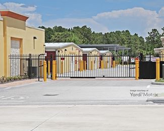 Photo 3 of Extra Space Storage - 997 Center Road, Venice, FL
