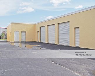 Photo 4 of X-S STORAGE - 927 SE 9th Terrace, Cape Coral, FL