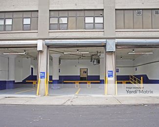 Photo 2 of Manhattan Mini Storage - 161 Varick Street, New York, NY