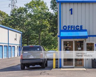 Photo 2 of Extra Space Storage - 173 West Montauk Hwy, Hampton Bays, NY