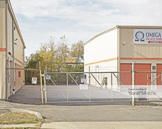 Photo 4 of Omega Storage - 4178 Industrial Place, Island Park, NY