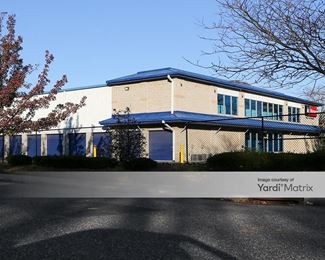 Photo 3 of iStorage - 709 Church Street, Bayport, NY