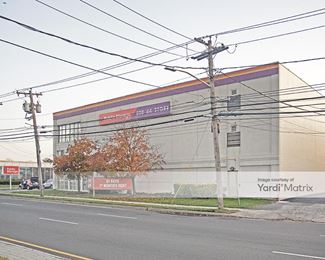Photo 4 of Public Storage - 4040 Hempstead Turnpike, Bethpage, NY