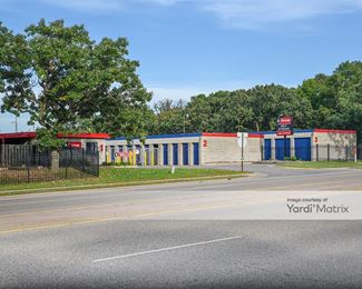 Photo 2 of iStorage - 9154 University Avenue NW, Coon Rapids, MN