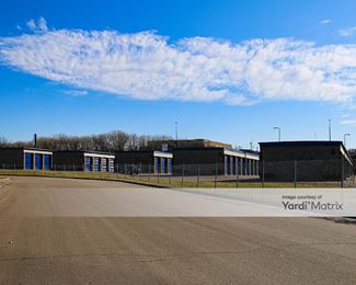 Photo 4 of iStorage - 801 Ladybird Lane, Burnsville, MN