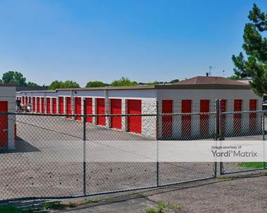 Storage Units for Rent available at 1090 South Birch Lake Blvd, Vadnais Heights, MN 55127