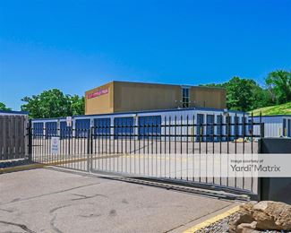 Photo 2 of Public Storage - 9735 South Robert Trail, Inver Grove Heights, MN