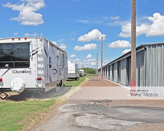 Photo 3 of Best Little Warehouse in Texas - 1815 West University, Edinburg, TX