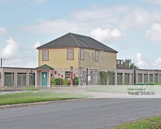 Photo 2 of Los Fresnos Mini Storage - 702 South Arroyo Blvd, Los Fresnos, TX
