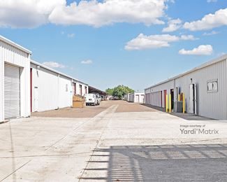 Photo 3 of Edinburg Storage - 1514 North Closner Blvd, Edinburg, TX