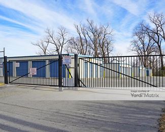 Photo 2 of Cantrell Mini Storage - 2000 Cantrell Road, Little Rock, AR