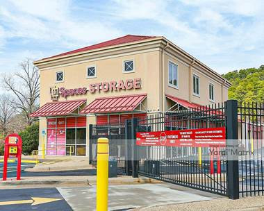 Storage Units for Rent available at 14300 Cantrell Road, Little Rock, AR 72223