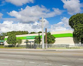 Photo 2 of Extra Space Storage - 2523 NW 6th Street, Fort Lauderdale, FL