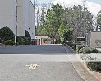 Photo 4 of Public Storage - 6921 Glenwood Avenue, Raleigh, NC