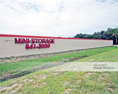 Storage Units for Rent available at 12020 McCormick Road, Jacksonville, FL 32225