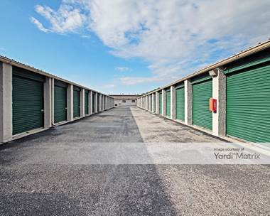 Storage Units for Rent available at 10042 Sawgrass Drive West, Ponte Vedra Beach, FL 32082