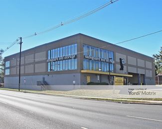 Photo 2 of Safeguard Self Storage - 140 Spring Street, Elizabeth, NJ