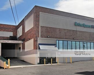 Photo 5 of Extra Space Storage - 7020 Kennedy Blvd, North Bergen, NJ
