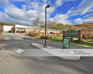 Photo 2 of Moove In Self Storage - 210 US 206, Byram, NJ