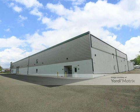 Photo 6 of Manhattan Mini Storage - 22 US - 22, Springfield, NJ