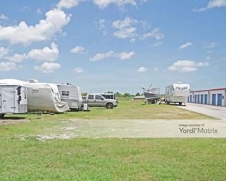 Photo 4 of All American Self Storage - 1515 Dickinson Avenue, Dickinson, TX
