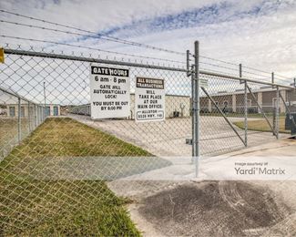 Photo 4 of 1st Choice Storage - 7524 FM 3180, Mont Belvieu, TX