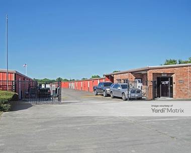 Storage Units for Rent available at 1350 Highway 3 South, League City, TX 77573