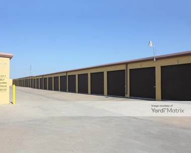 Storage Units for Rent available at 525 East Nasa Pkwy, Webster, TX 77598