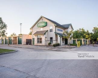 Photo 1 of Extra Space Storage - 4013 Sprayberry Lane, Conroe, TX
