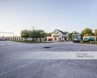 Photo 2 of Extra Space Storage - 4013 Sprayberry Lane, Conroe, TX