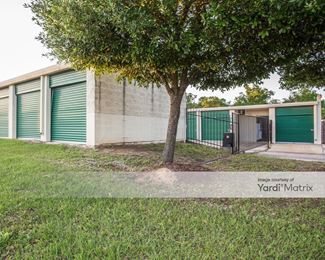Photo 4 of Extra Space Storage - 4013 Sprayberry Lane, Conroe, TX