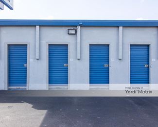Photo 3 of Your Storage Place - 9330 Gulf Fwy, Houston, TX
