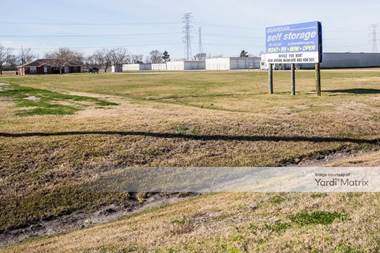 Storage Units for Rent available at 16120 Highway 6, Rosharon, TX 77583