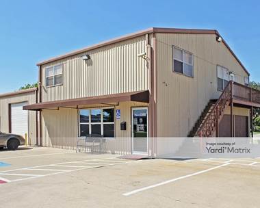 Storage Units for Rent available at 1416 North Main Street, Pearland, TX 77581