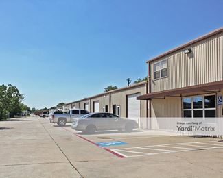 Photo 3 of Extra Space Storage - 1416 North Main Street, Pearland, TX