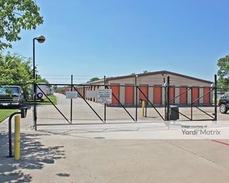 Photo 4 of Extra Space Storage - 1416 North Main Street, Pearland, TX
