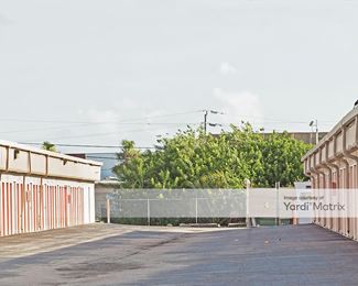 Photo 4 of Public Storage - 3601 West Blue Heron Blvd, West Palm Beach, FL