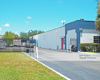 Photo 2 of Storage Rentals of America - 2745 Lake Worth Road, Lake Worth, FL