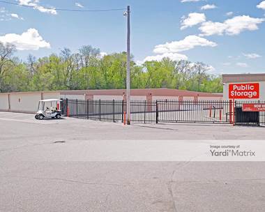 Storage Units for Rent available at 3200 France Avenue South, St Louis Park, MN 55416