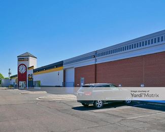 Photo 3 of StorageMart - 11001 Excelsior Blvd, Hopkins, MN