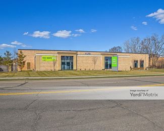 Photo 2 of Extra Space Storage - 5305 Parkdale Drive, St Louis Park, MN