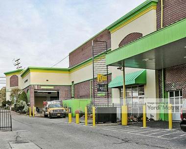 Storage Units for Rent available at 1990 Jericho Turnpike, New Hyde Park, NY 11040