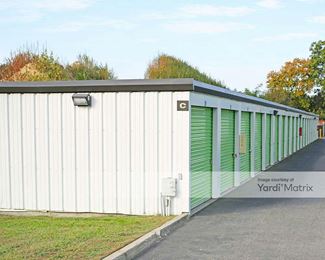 Photo 4 of Extra Space Storage - 110 Saxon Avenue, Bay Shore, NY