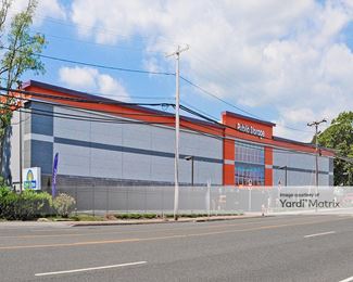 Photo 1 of Public Storage - 800 South Oyster Bay Road, Hicksville, NY