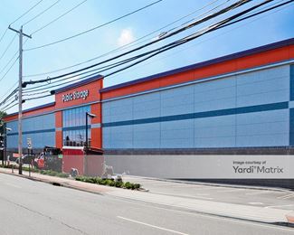 Photo 2 of Public Storage - 800 South Oyster Bay Road, Hicksville, NY